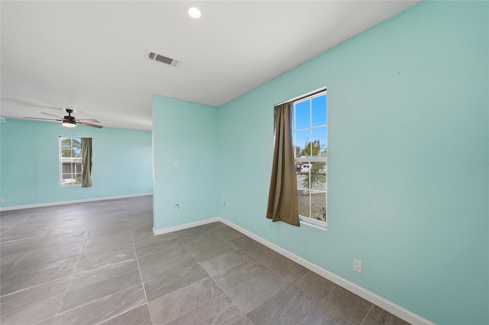 Image 10 of 25 For 11337 Pineapple Road