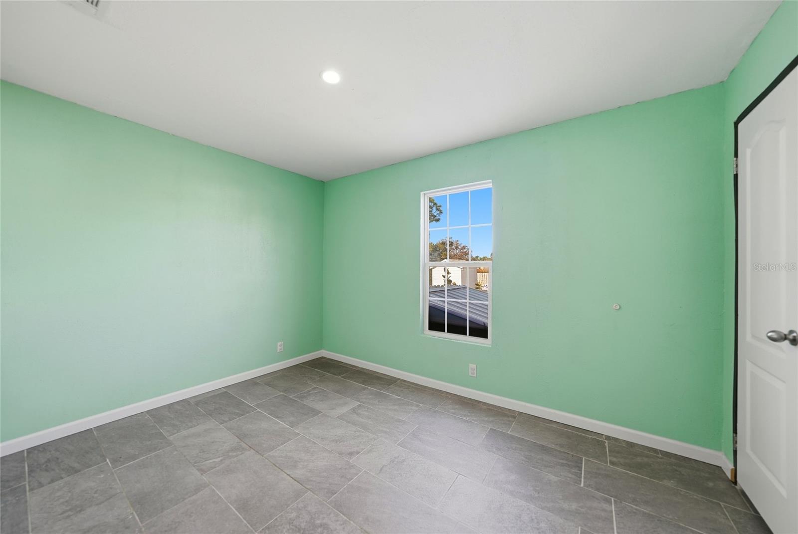 Image 19 of 25 For 11337 Pineapple Road