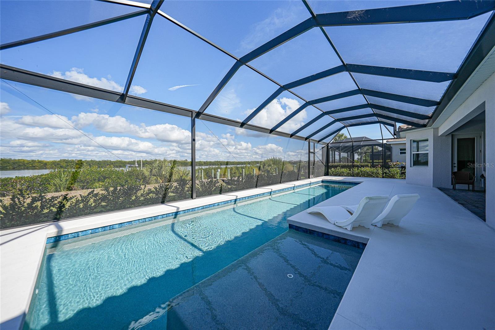 Image 33 of 41 For 15240 Spanish Point Drive