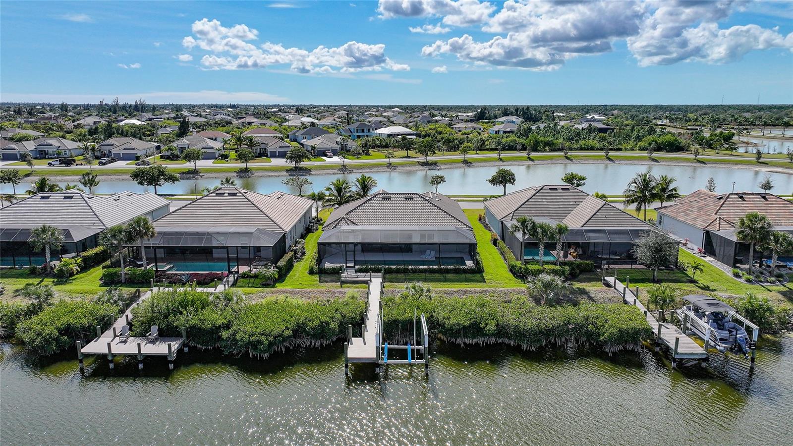 Image 4 of 41 For 15240 Spanish Point Drive