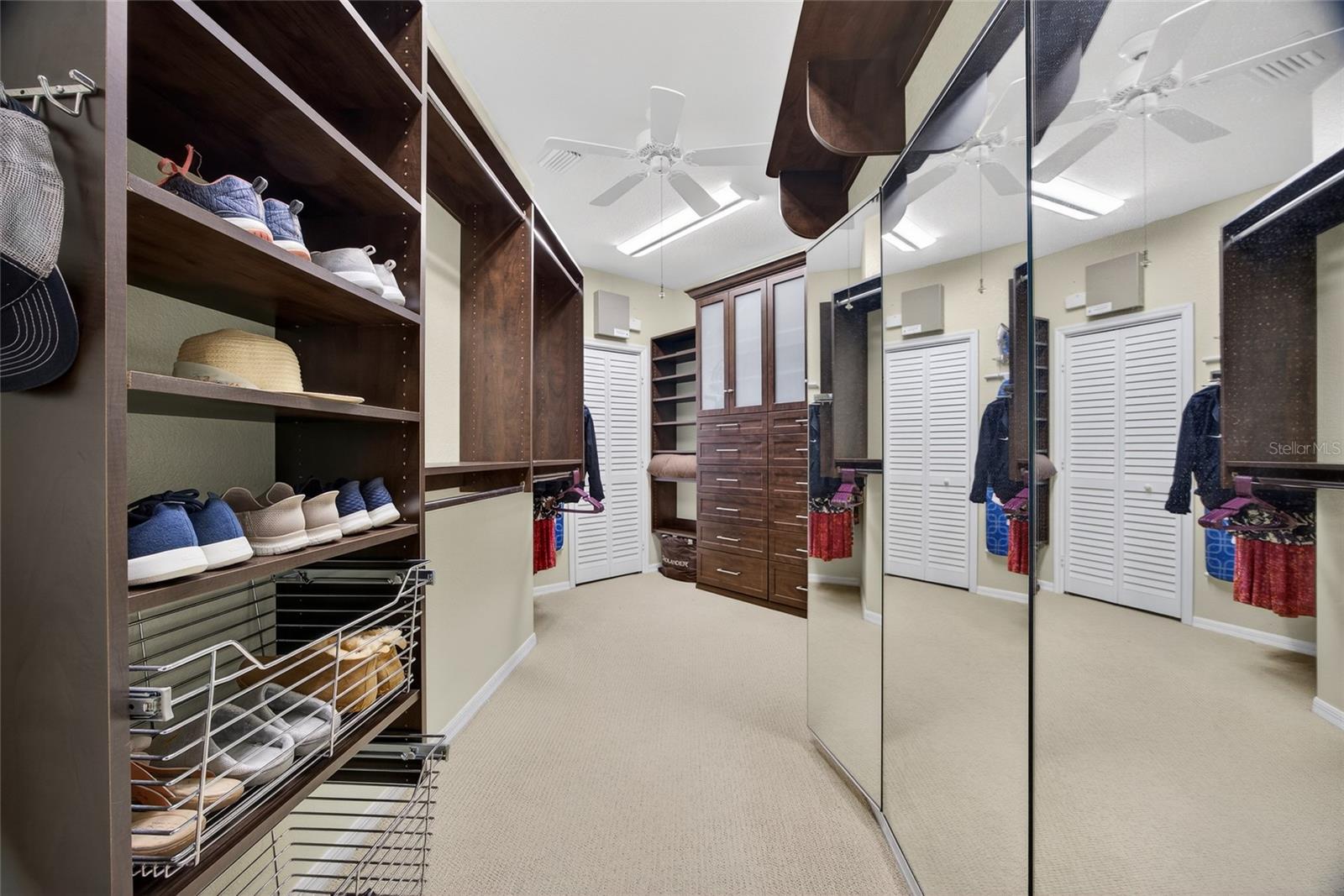 Image 25 of 55 For 610 Brindisi Court