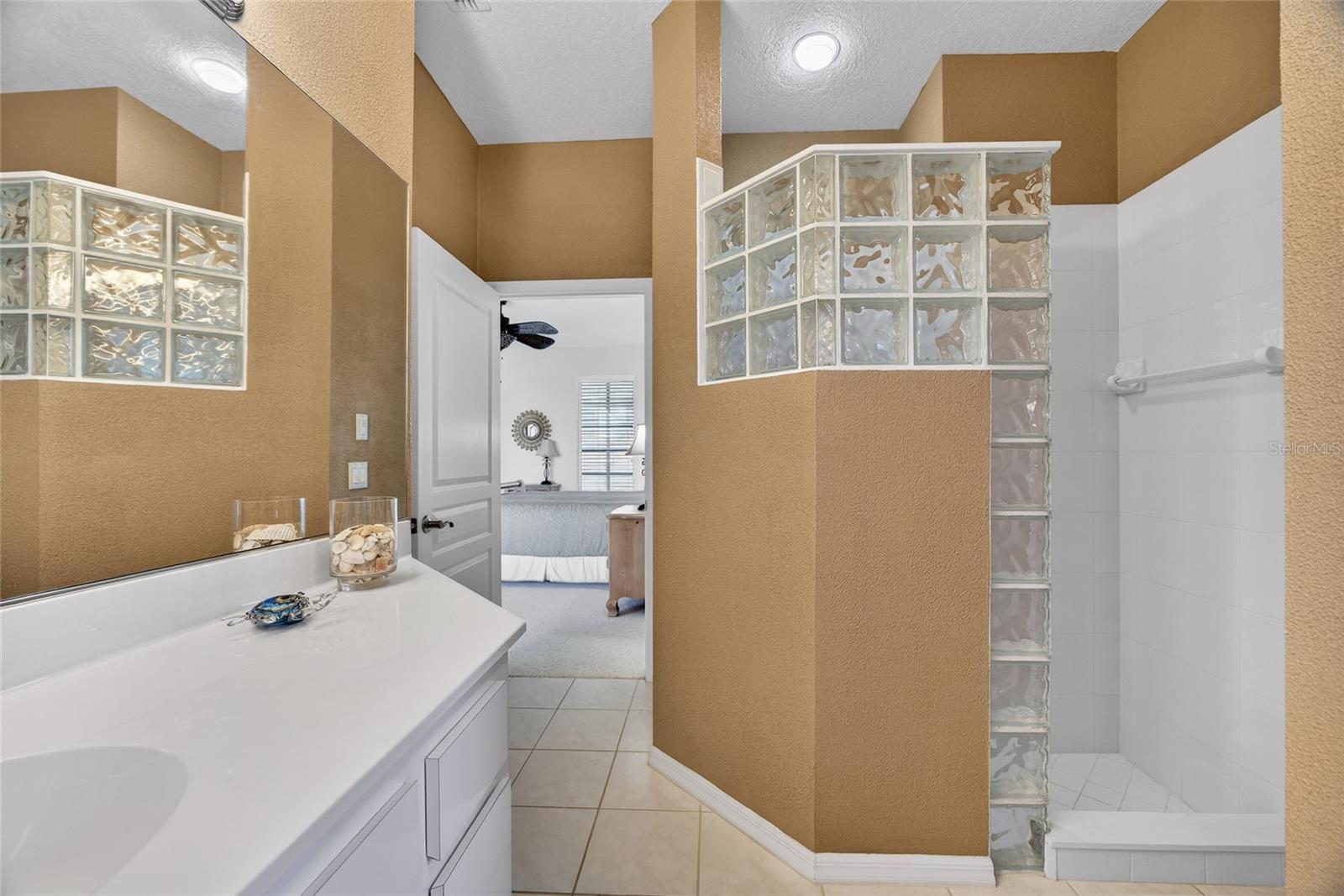 Image 36 of 55 For 610 Brindisi Court