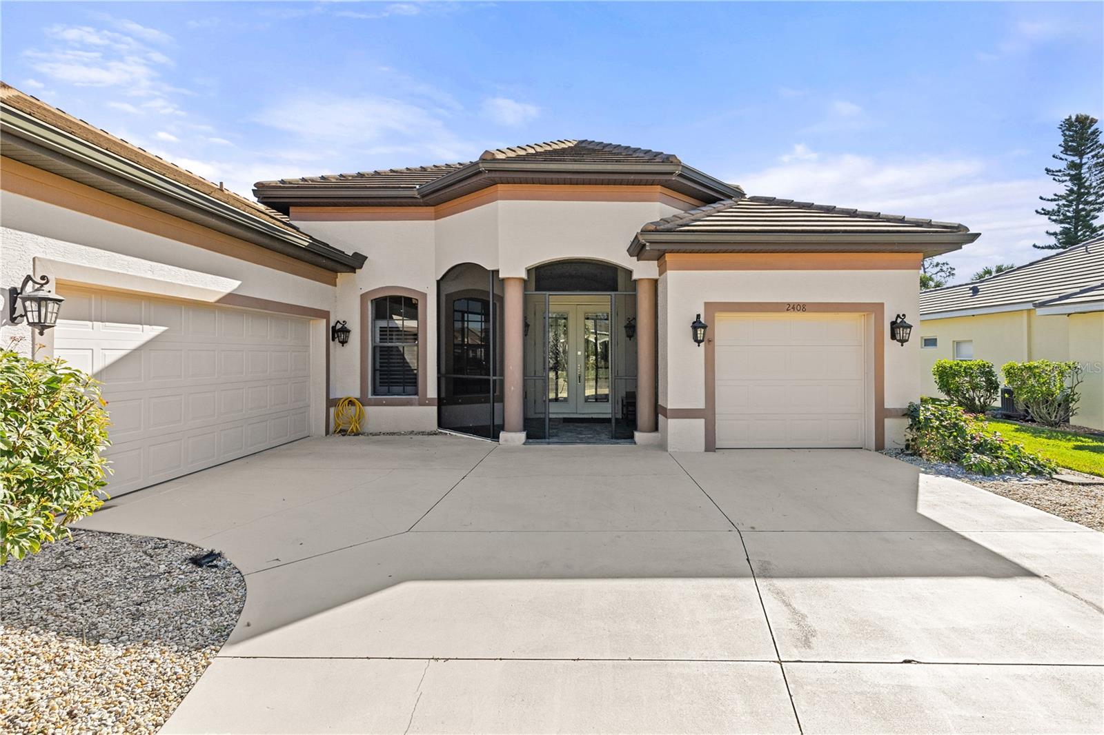 Image 6 of 49 For 2408 Silver Palm Road