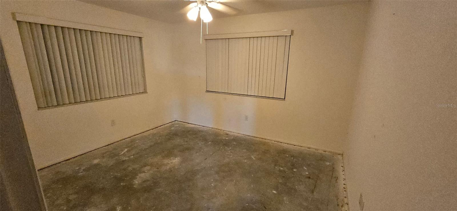 Image 10 of 11 For 26127 Constantine Road