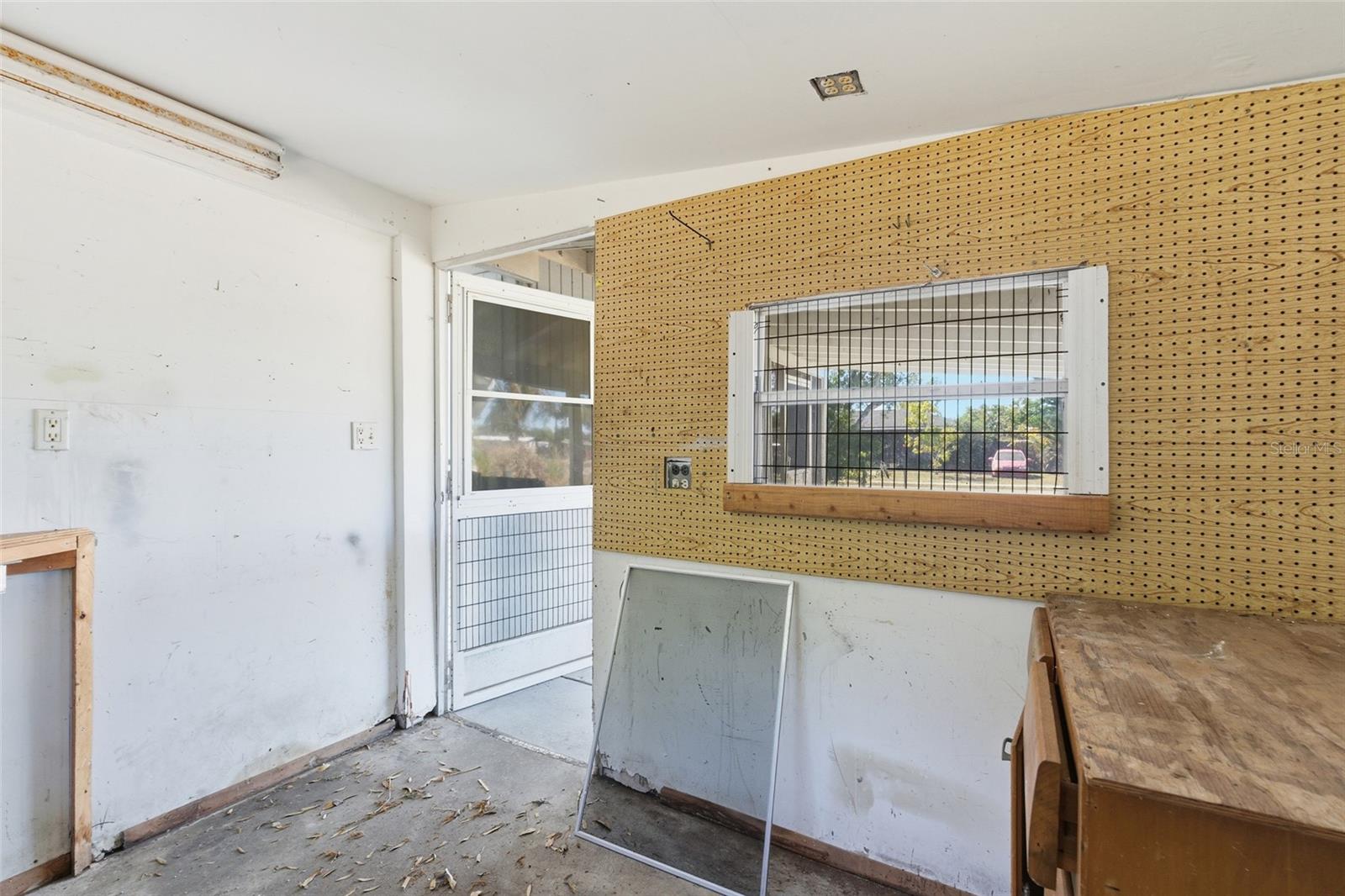 Image 18 of 23 For 3356 Lucerne Terrace