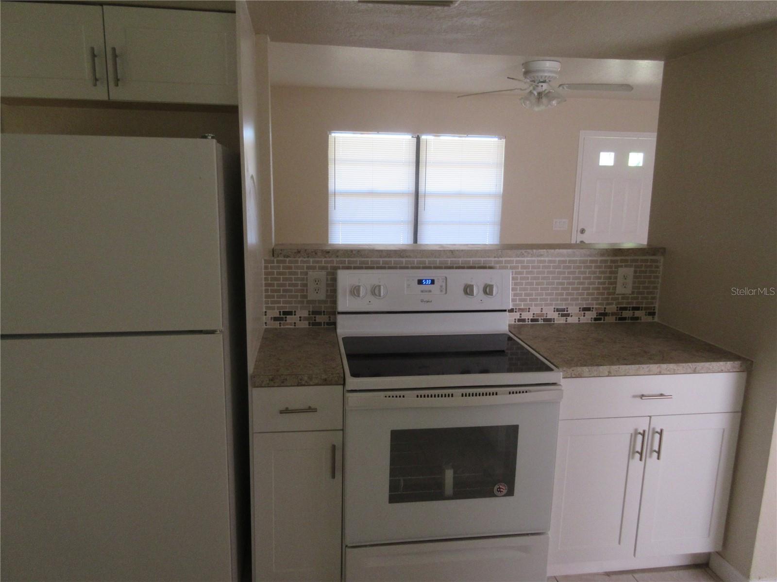 Image 3 of 9 For 979 Roseway Terrace Nw