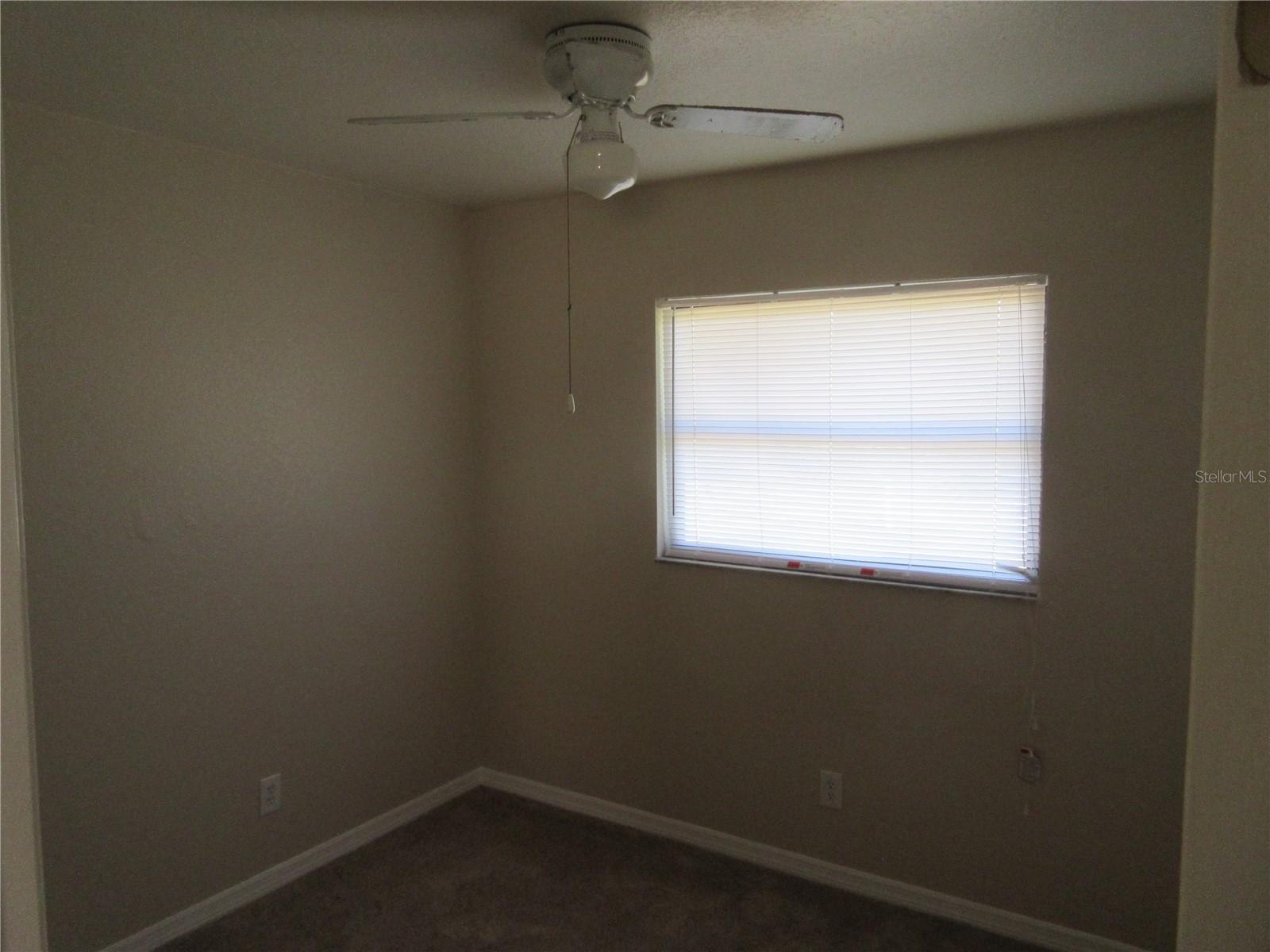 Image 8 of 9 For 979 Roseway Terrace Nw