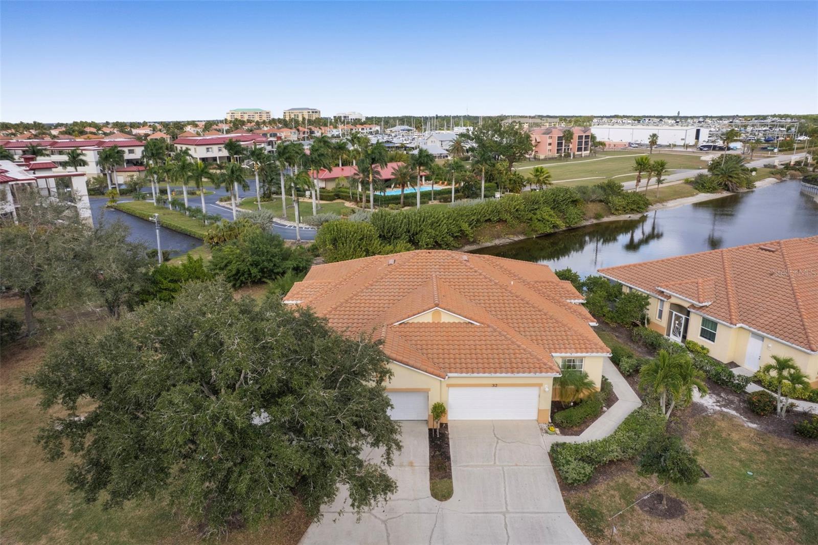 Image 26 of 45 For 3181 Matecumbe Key Road 31