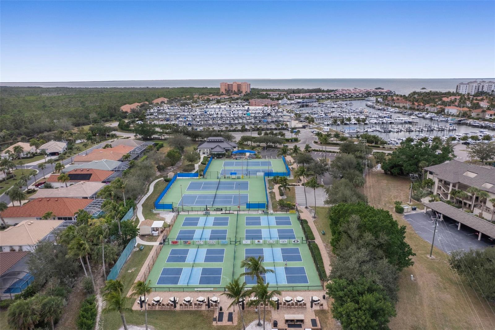 Image 27 of 45 For 3181 Matecumbe Key Road 31