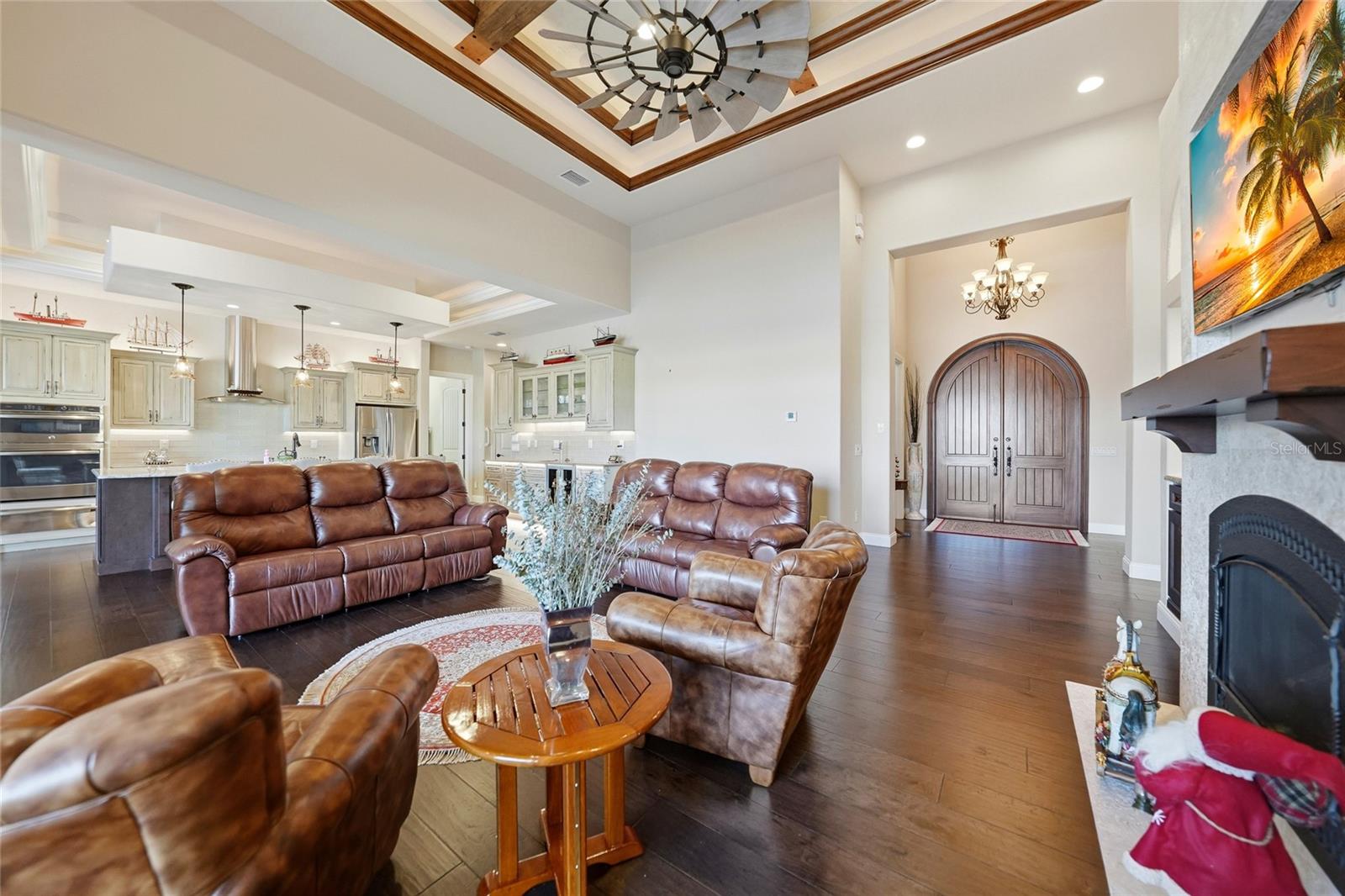 Image 12 of 76 For 166 Hibiscus Drive