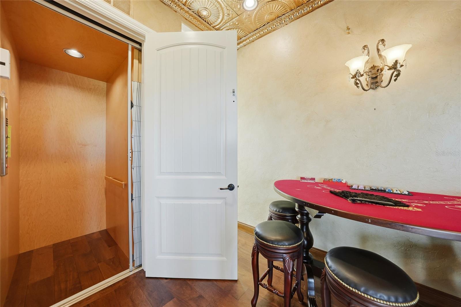 Image 24 of 76 For 166 Hibiscus Drive