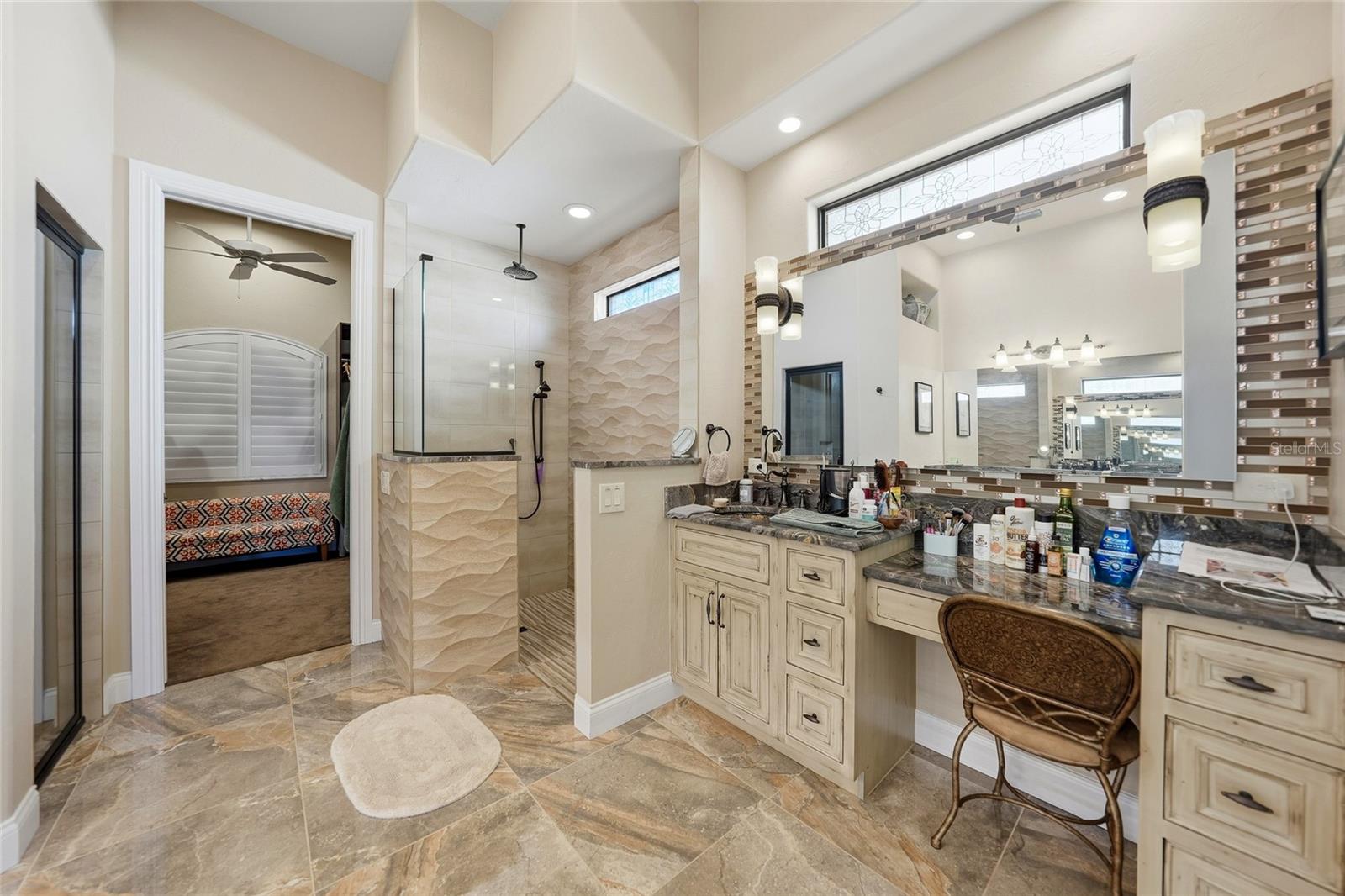 Image 29 of 76 For 166 Hibiscus Drive