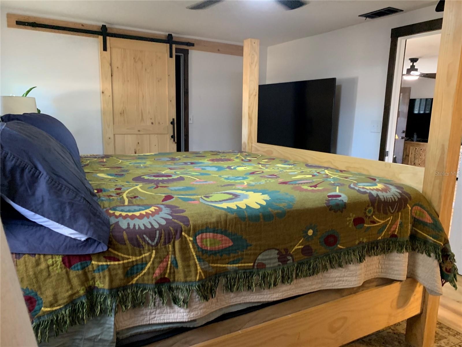 Image 19 of 39 For 5933 County Road 660