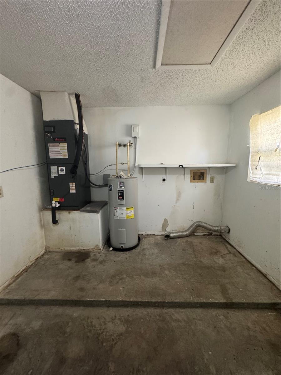 Image 11 of 13 For 1356 Corktree Circle