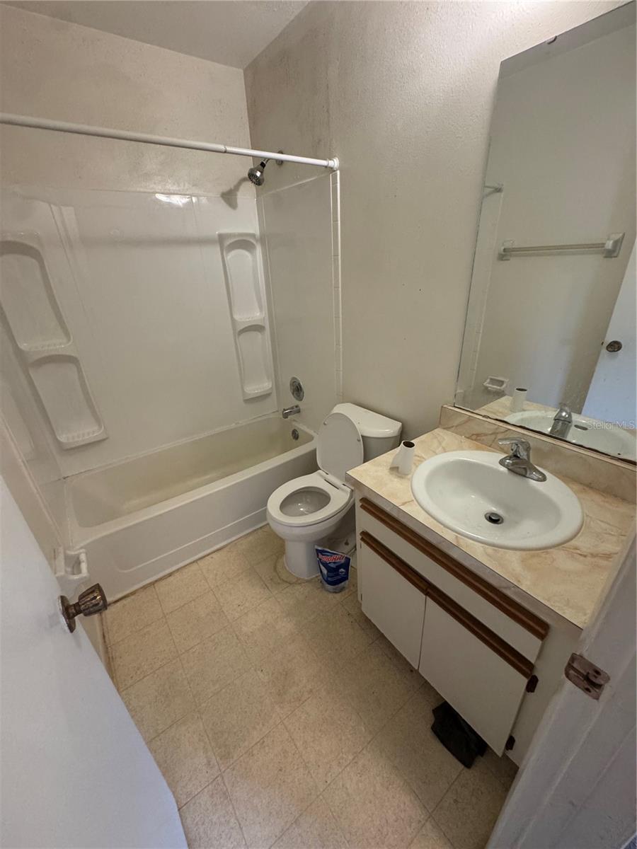 Image 9 of 13 For 1356 Corktree Circle