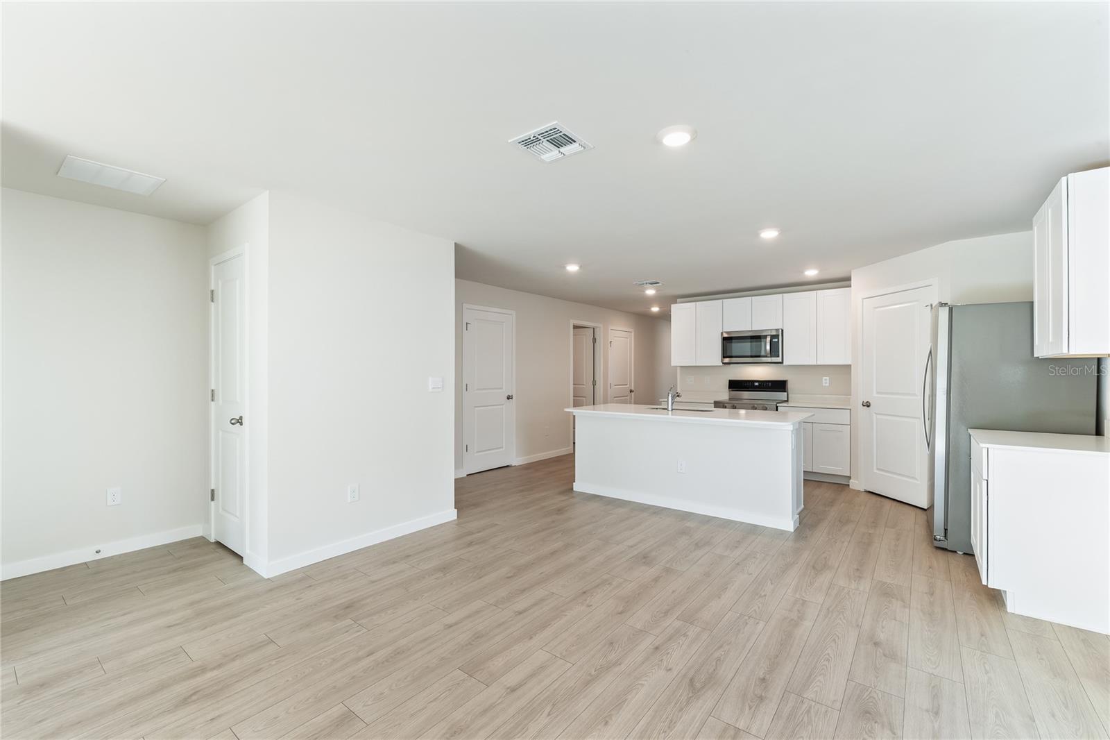 Image 5 of 21 For 5168 Schubert Trail