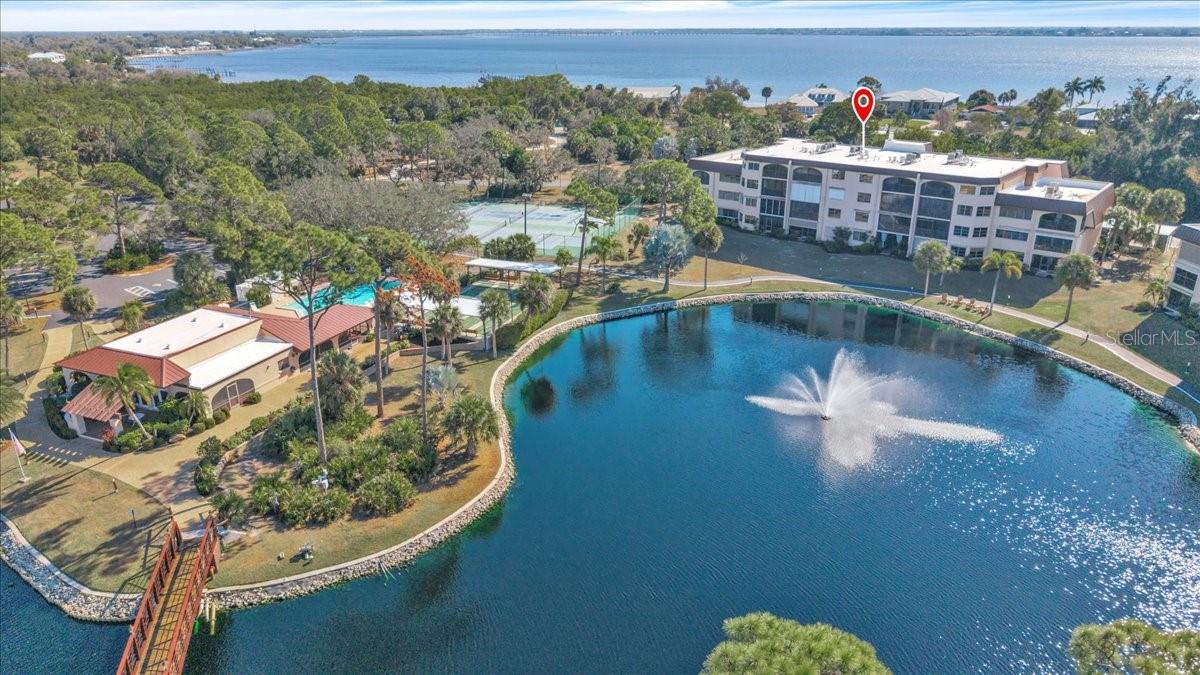 Image 41 of 47 For 23465 Harborview Road 624