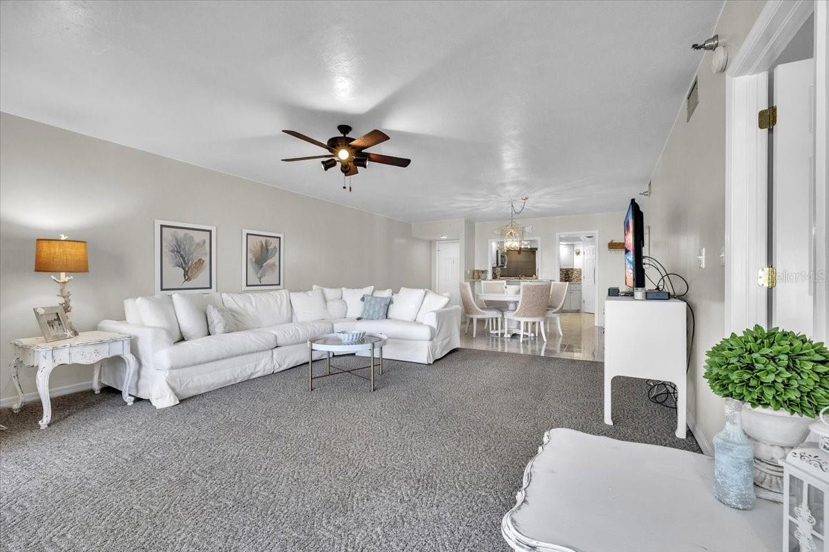 Image 7 of 47 For 23465 Harborview Road 624