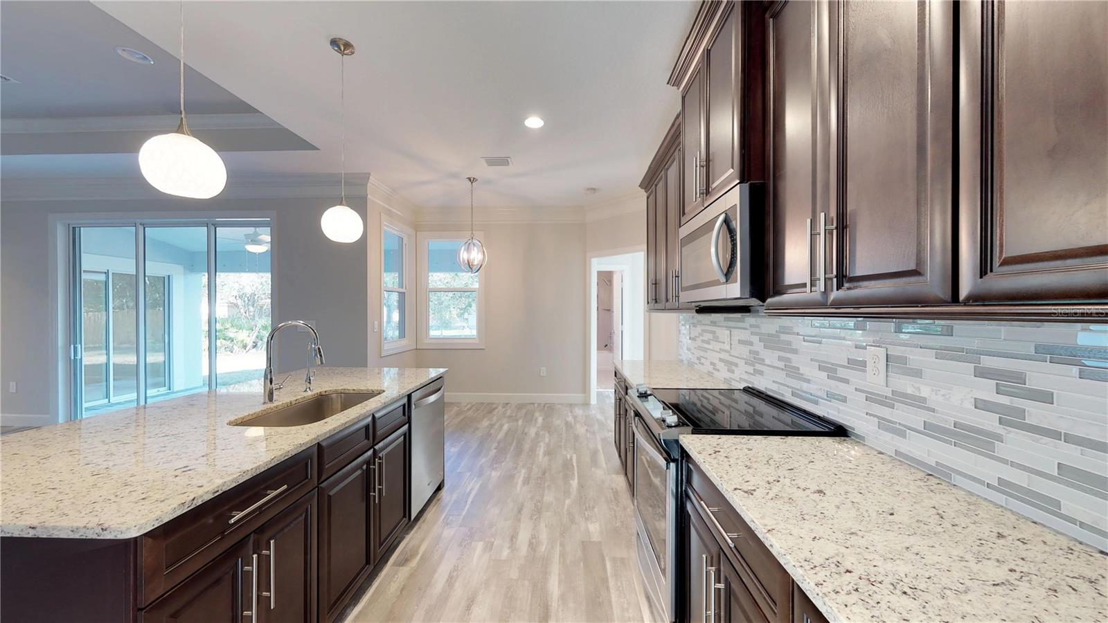 Image 11 of 37 For 2768 Scenic Road