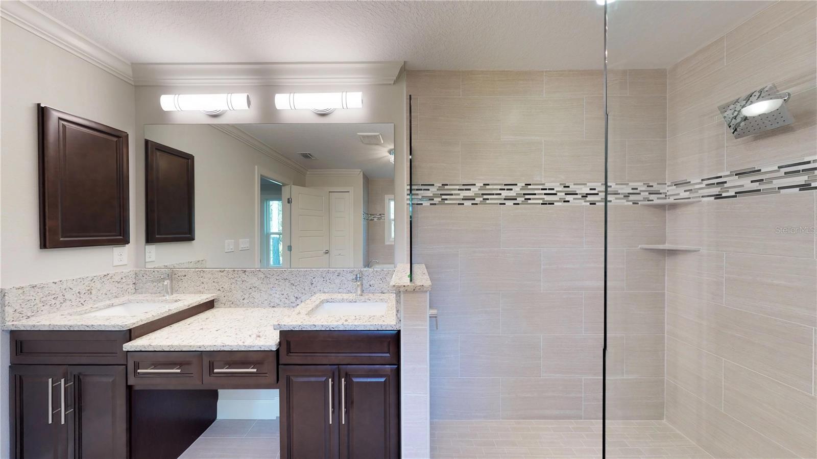 Image 19 of 37 For 2768 Scenic Road