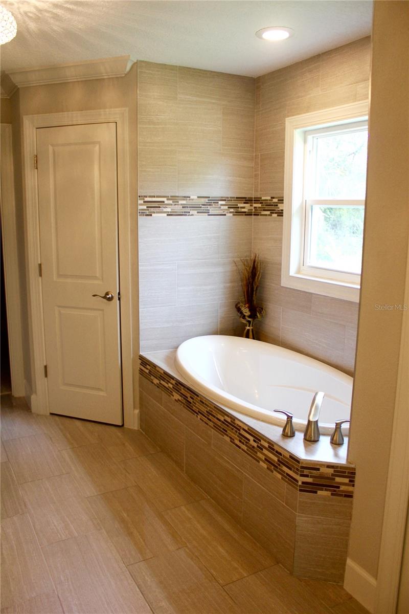 Image 35 of 37 For 2768 Scenic Road