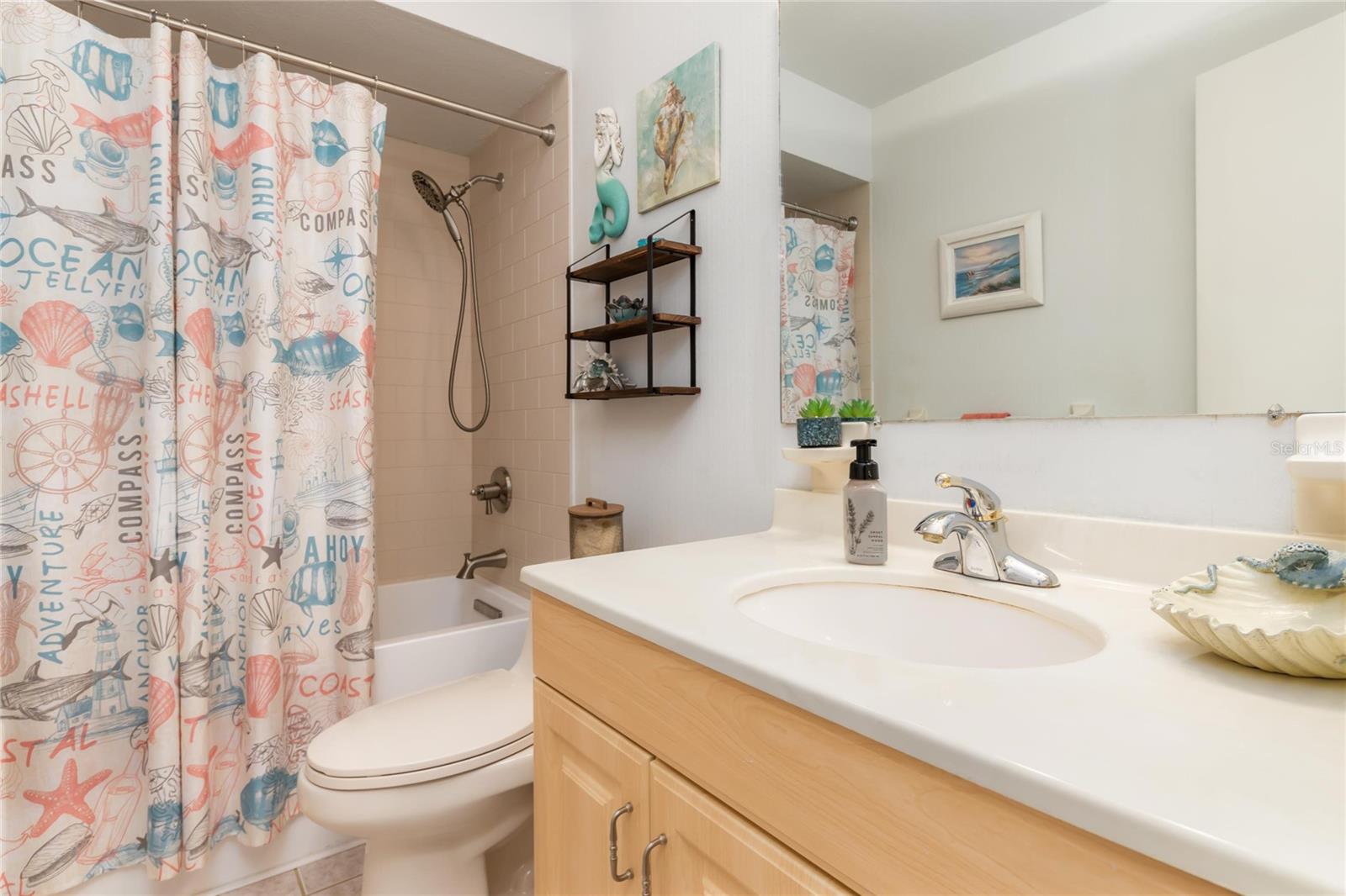 Image 17 of 40 For 774 Spring Lake Boulevard Nw