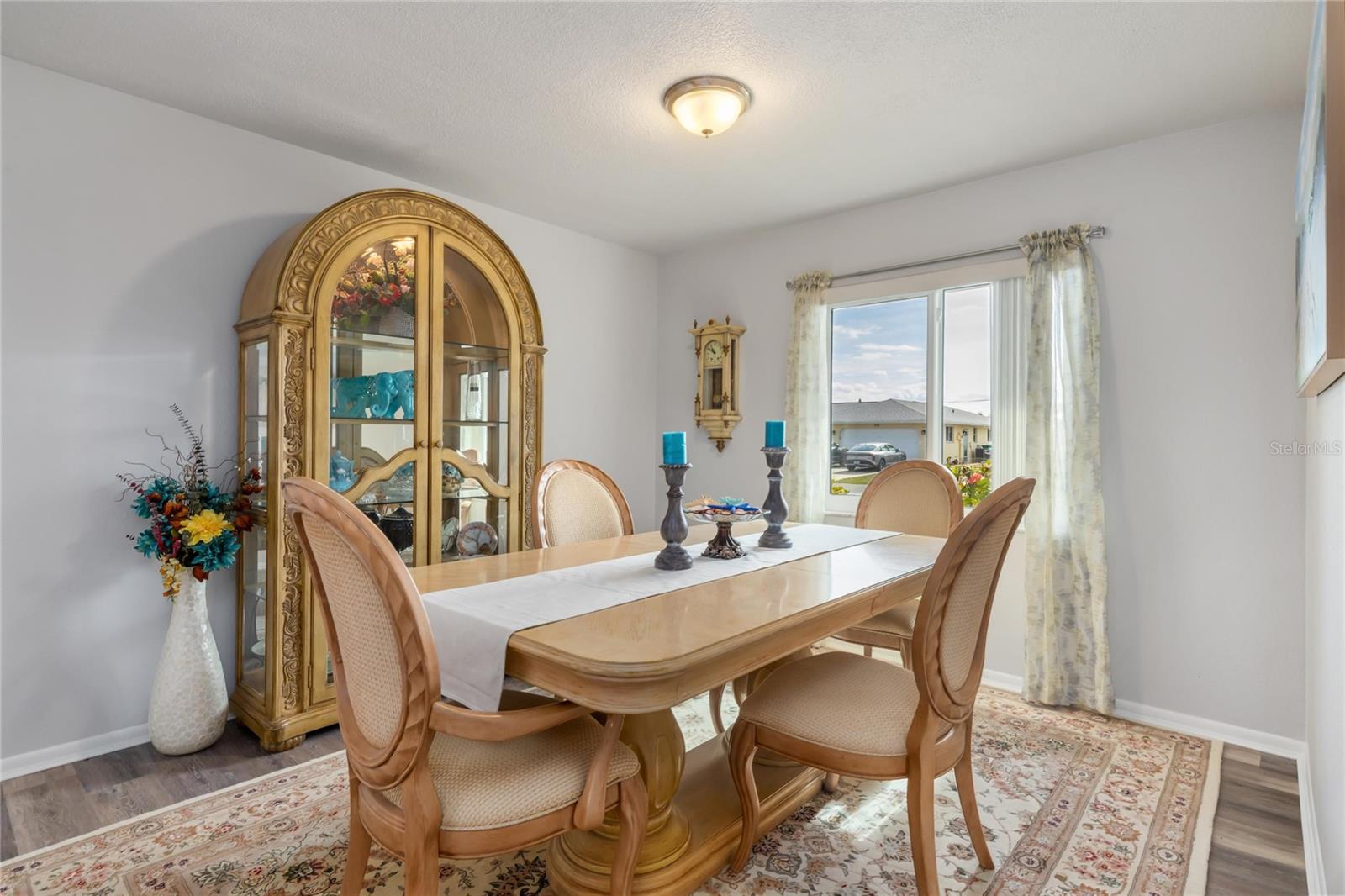 Image 7 of 40 For 774 Spring Lake Boulevard Nw