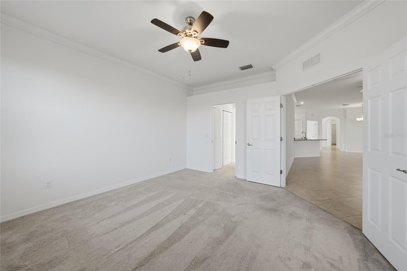 Image 18 of 53 For 17884 Wayside Bend