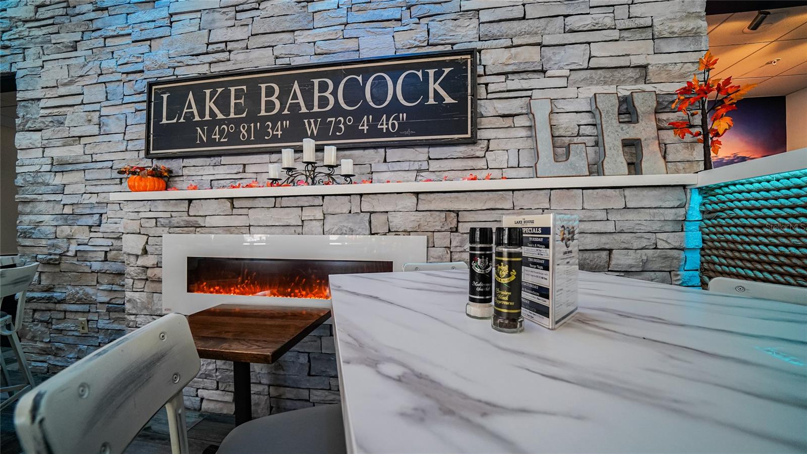 Image 50 of 53 For 17884 Wayside Bend