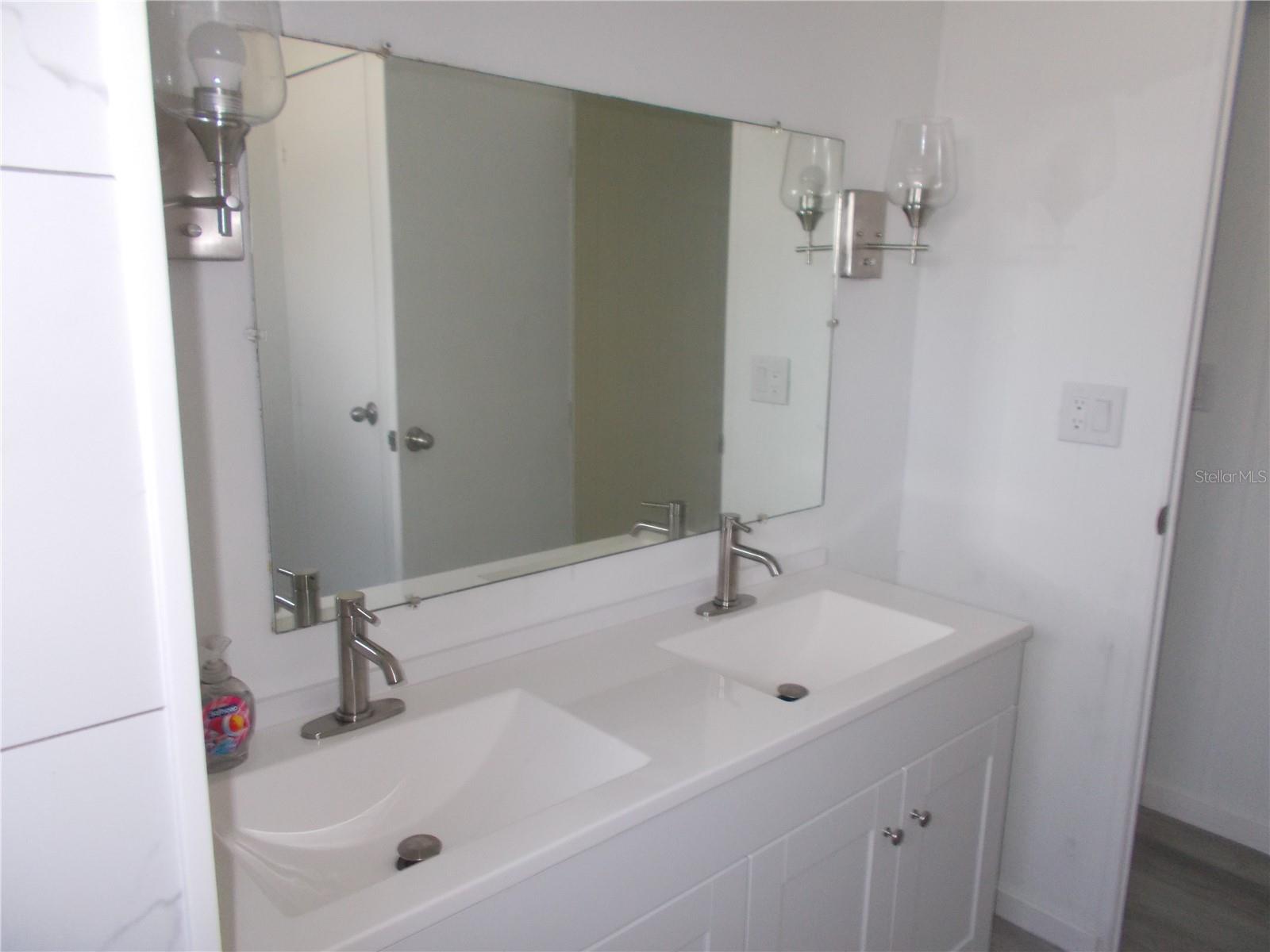 Image 13 of 57 For 5015 Palena Boulevard