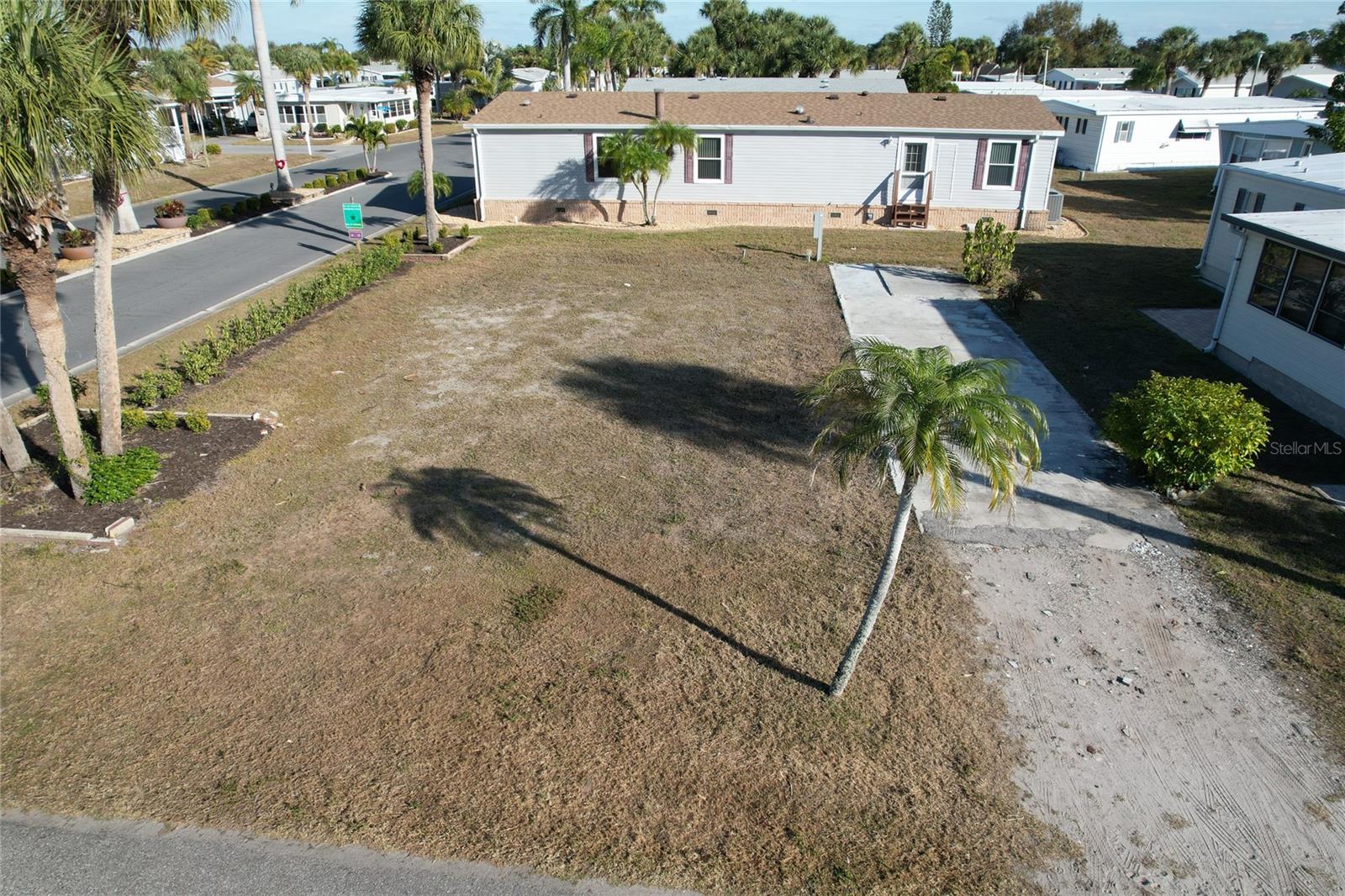 Image 5 of 28 For 2100 Kings Highway 28