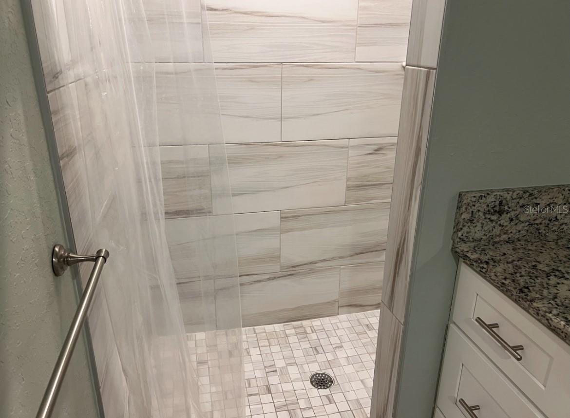 Image 13 of 17 For 9438 Fruitland Avenue