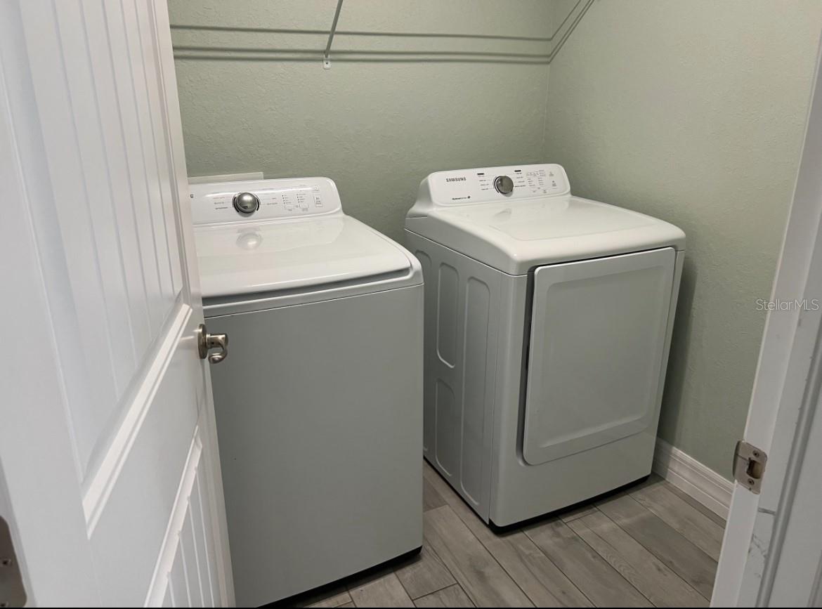 Image 14 of 17 For 9438 Fruitland Avenue