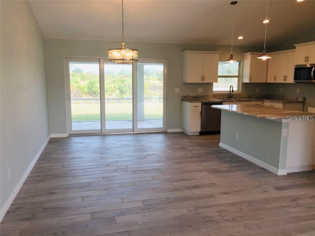 Image 3 of 17 For 9438 Fruitland Avenue