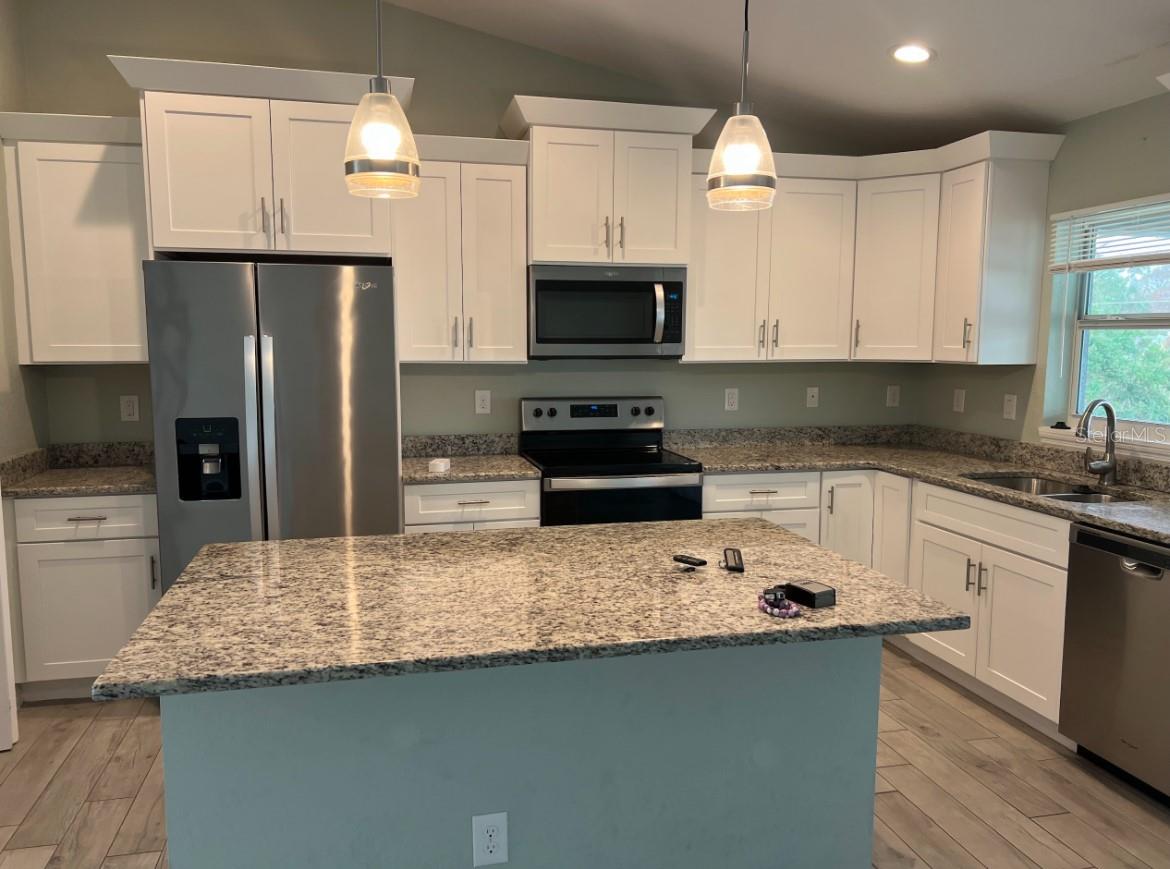 Image 4 of 17 For 9438 Fruitland Avenue