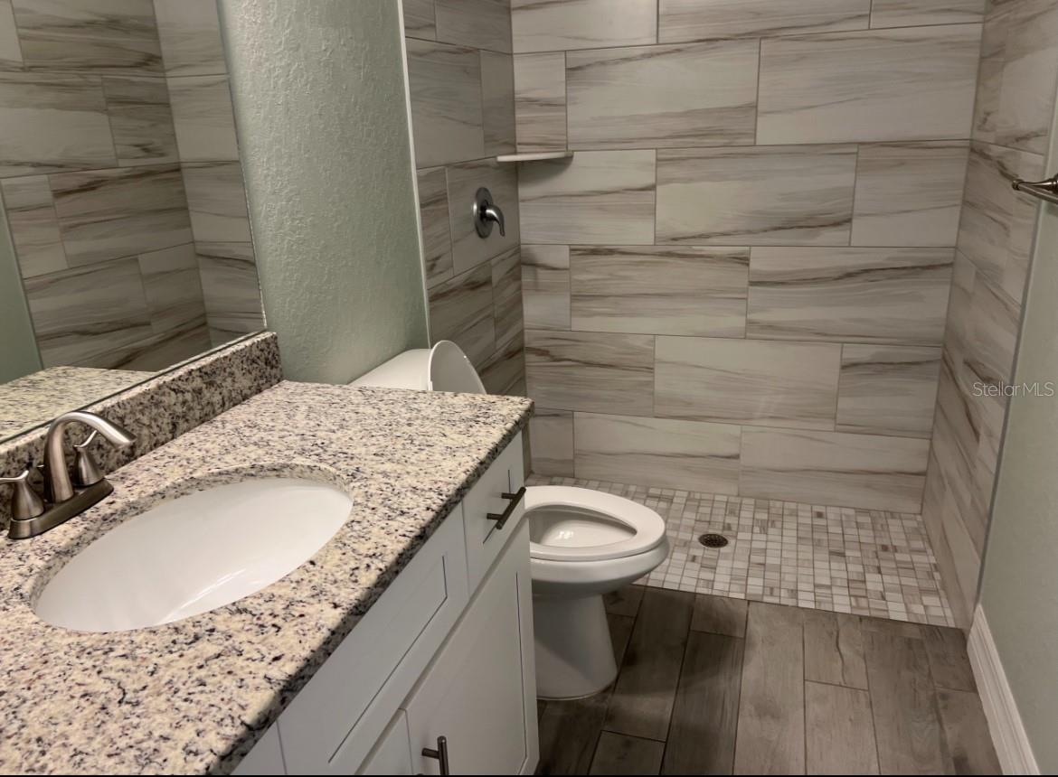 Image 9 of 17 For 9438 Fruitland Avenue