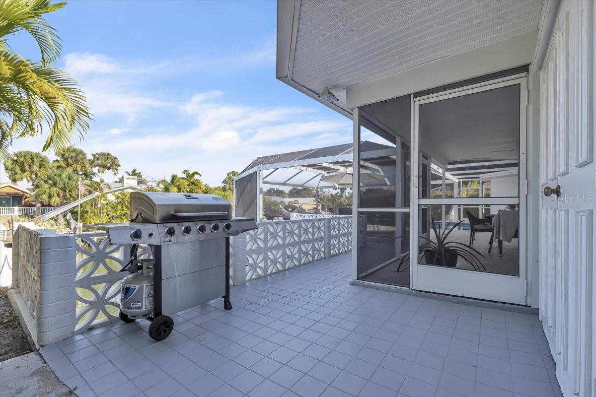 Image 76 of 88 For 6723 Avenue C