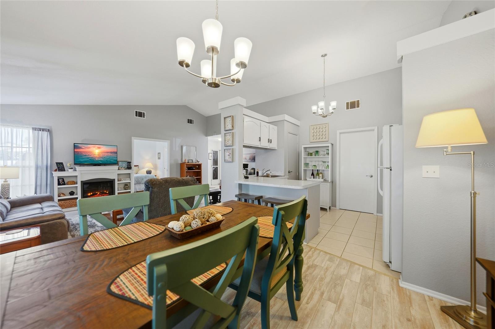 Image 12 of 34 For 5701 Mashie Circle 1