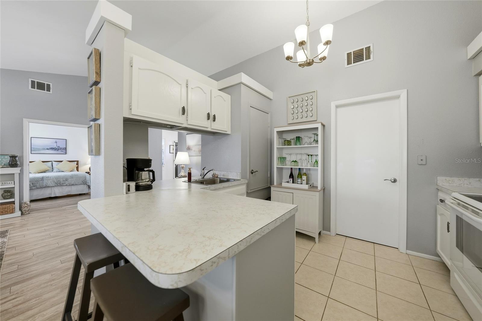 Image 13 of 34 For 5701 Mashie Circle 1