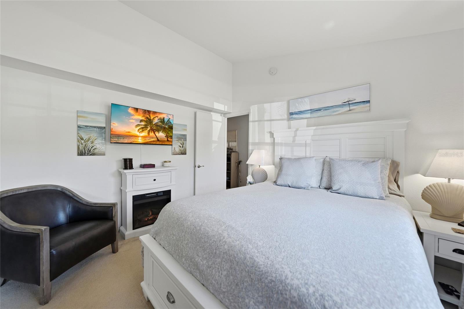 Image 19 of 34 For 5701 Mashie Circle 1