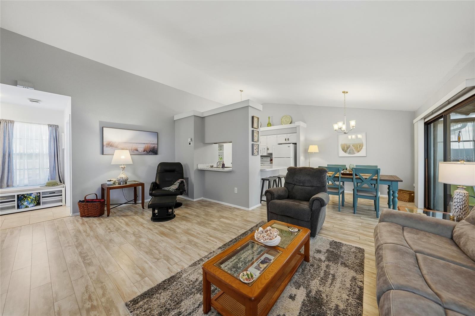 Image 7 of 34 For 5701 Mashie Circle 1