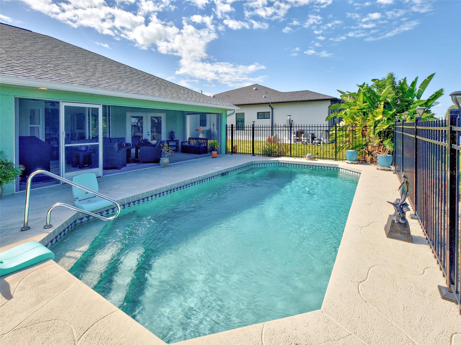 Image 14 of 81 For 77 Medalist Road