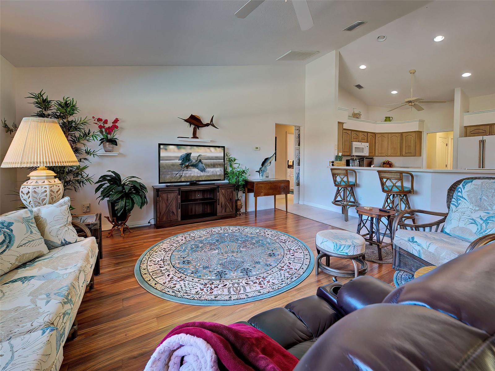 Image 32 of 81 For 77 Medalist Road