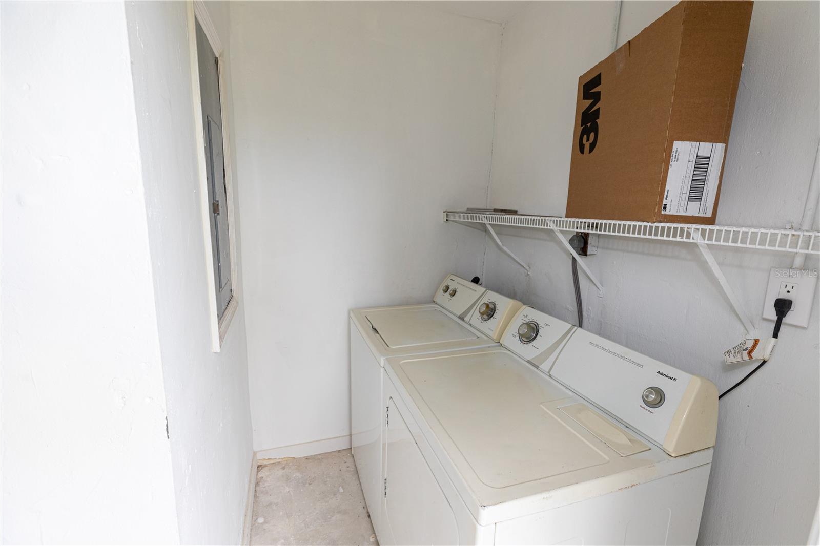 Image 13 of 14 For 21043 Bersell Avenue