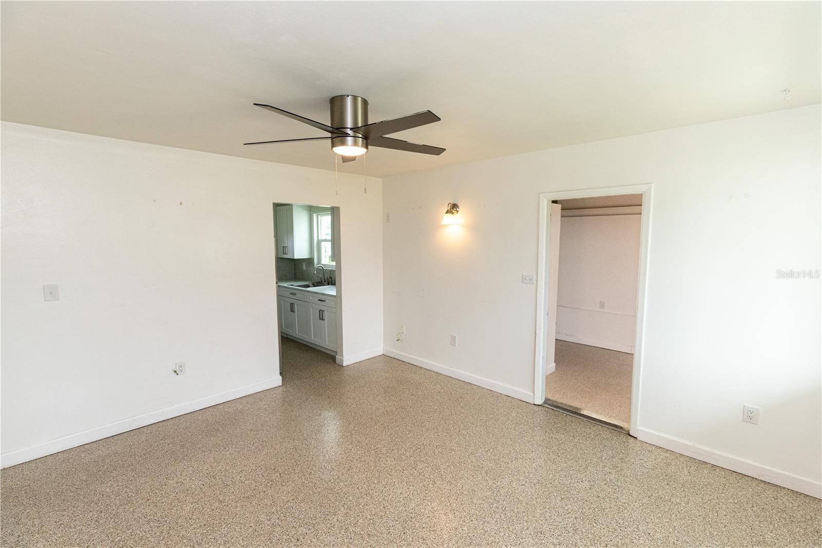 Image 6 of 14 For 21043 Bersell Avenue