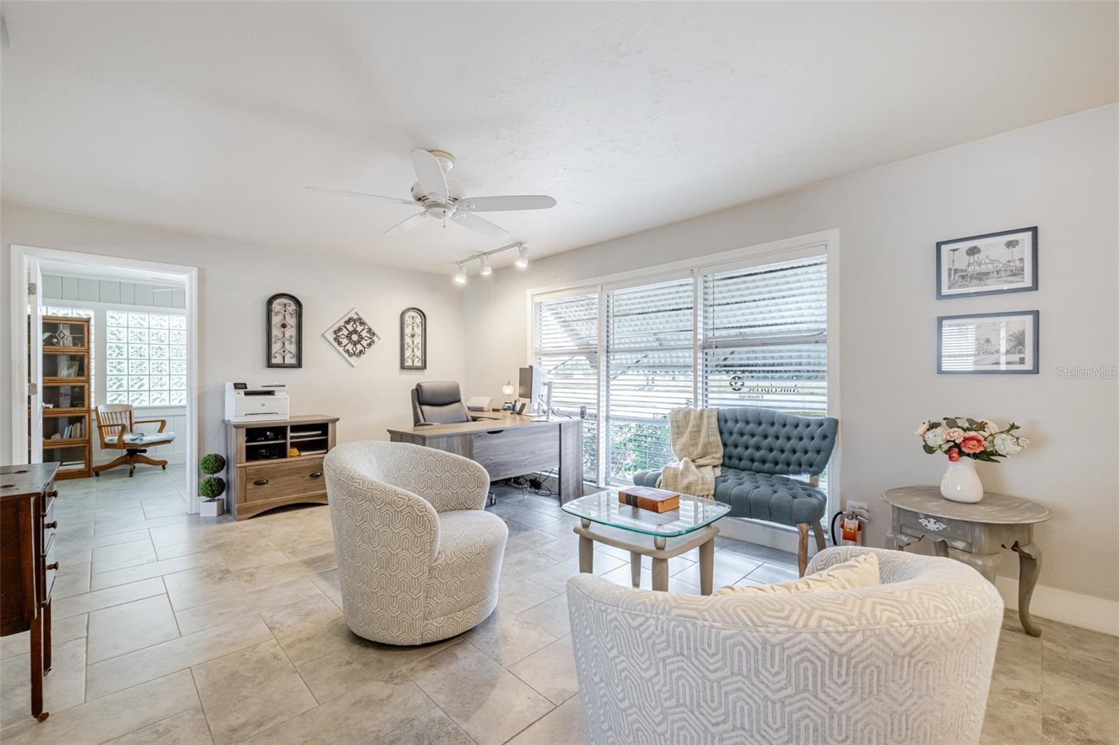 Image 10 of 38 For 164 Pondella Road