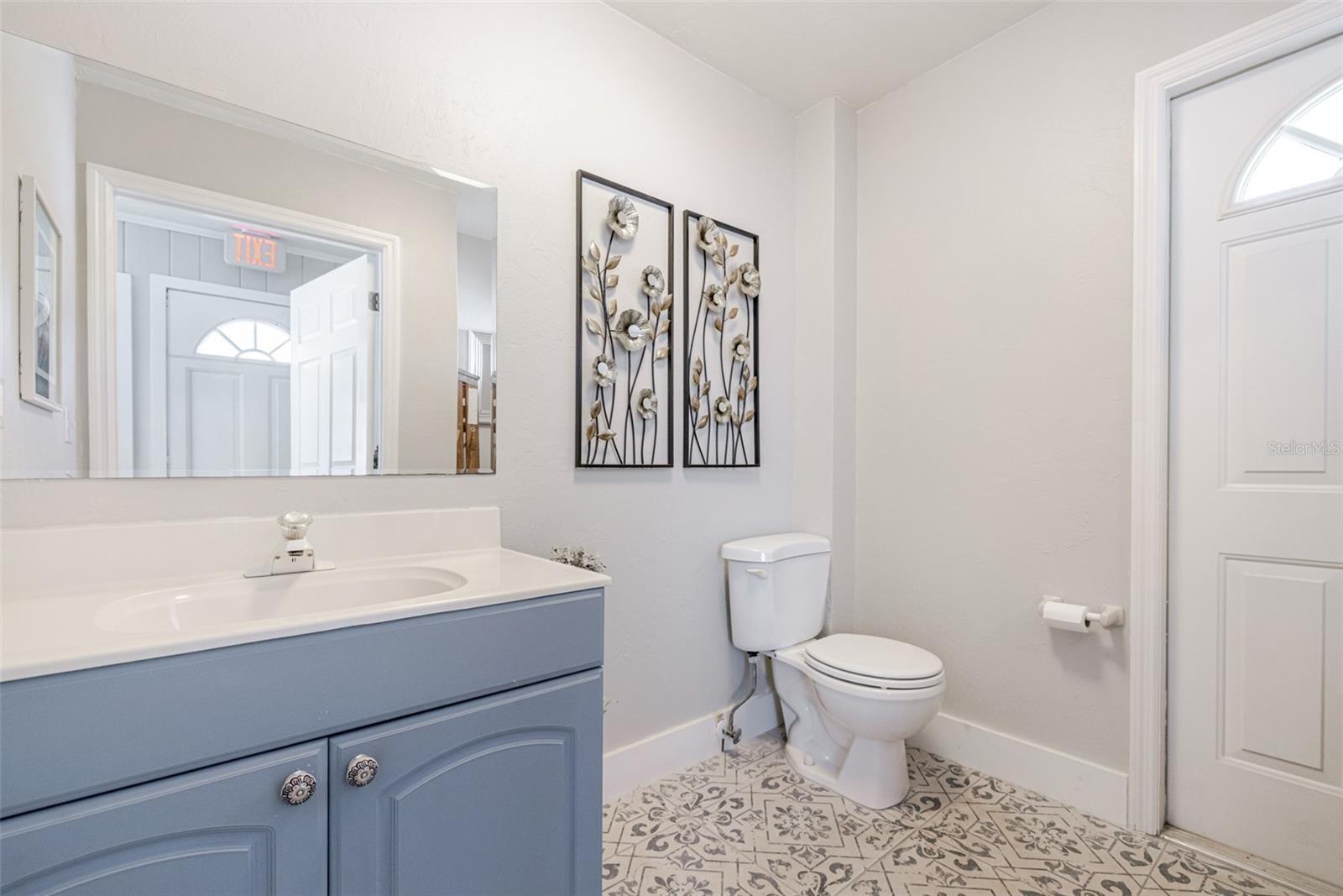 Image 24 of 38 For 164 Pondella Road