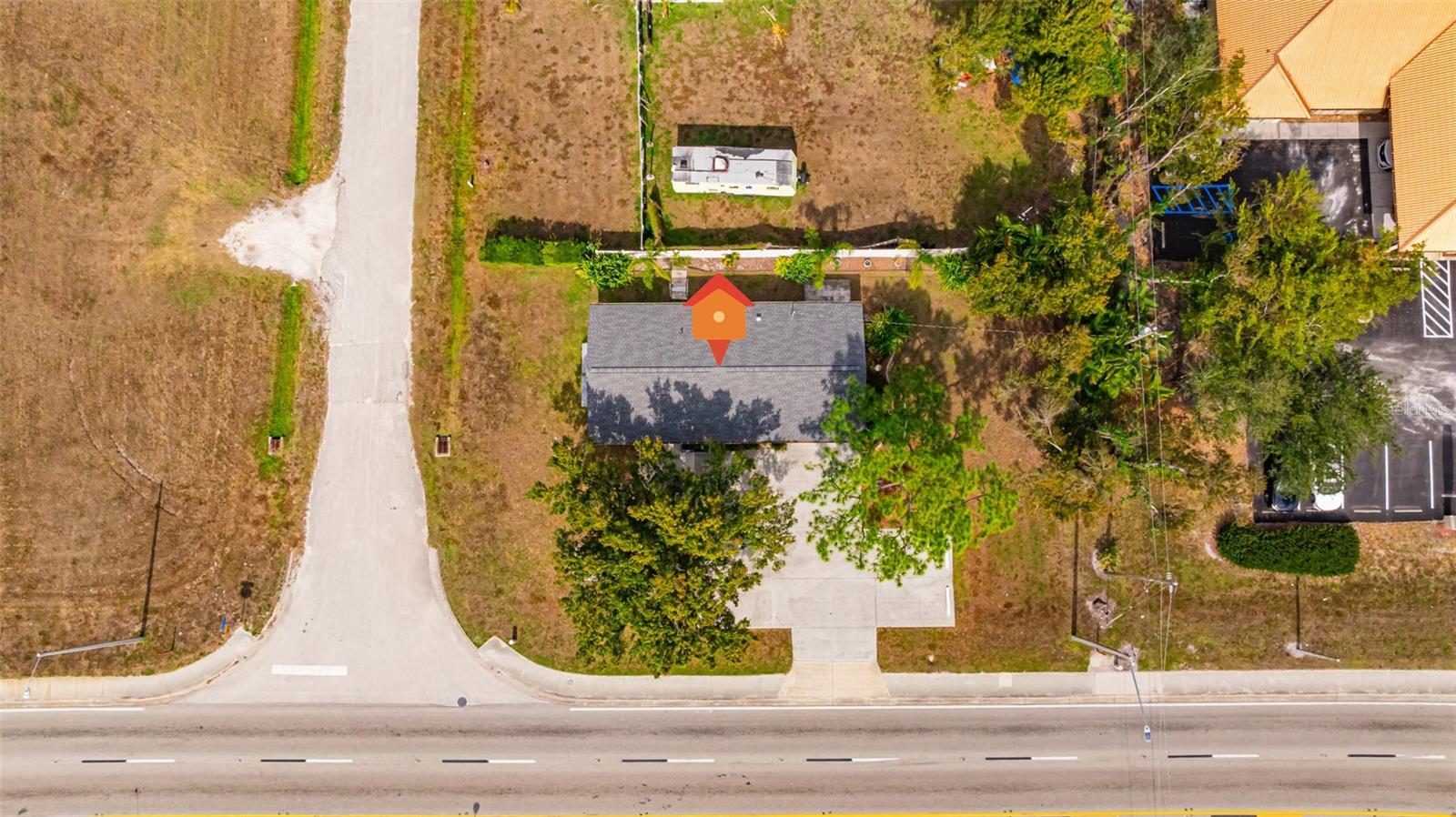 Image 33 of 38 For 164 Pondella Road