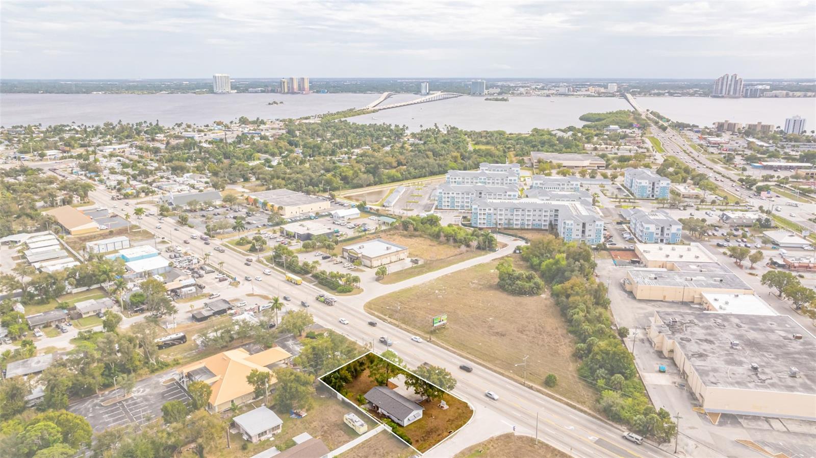 Image 36 of 38 For 164 Pondella Road