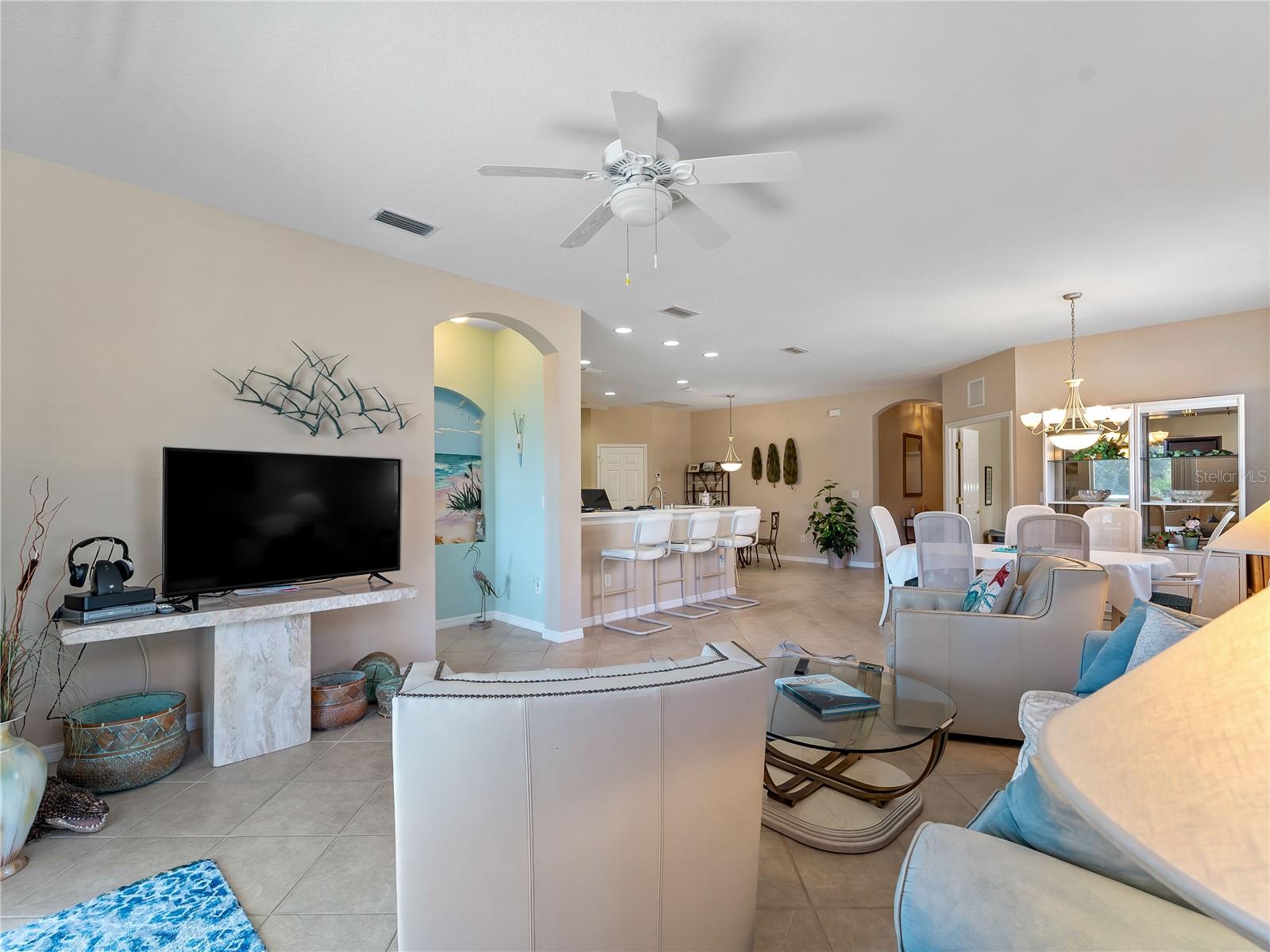 Image 19 of 49 For 4172 Lenox Boulevard